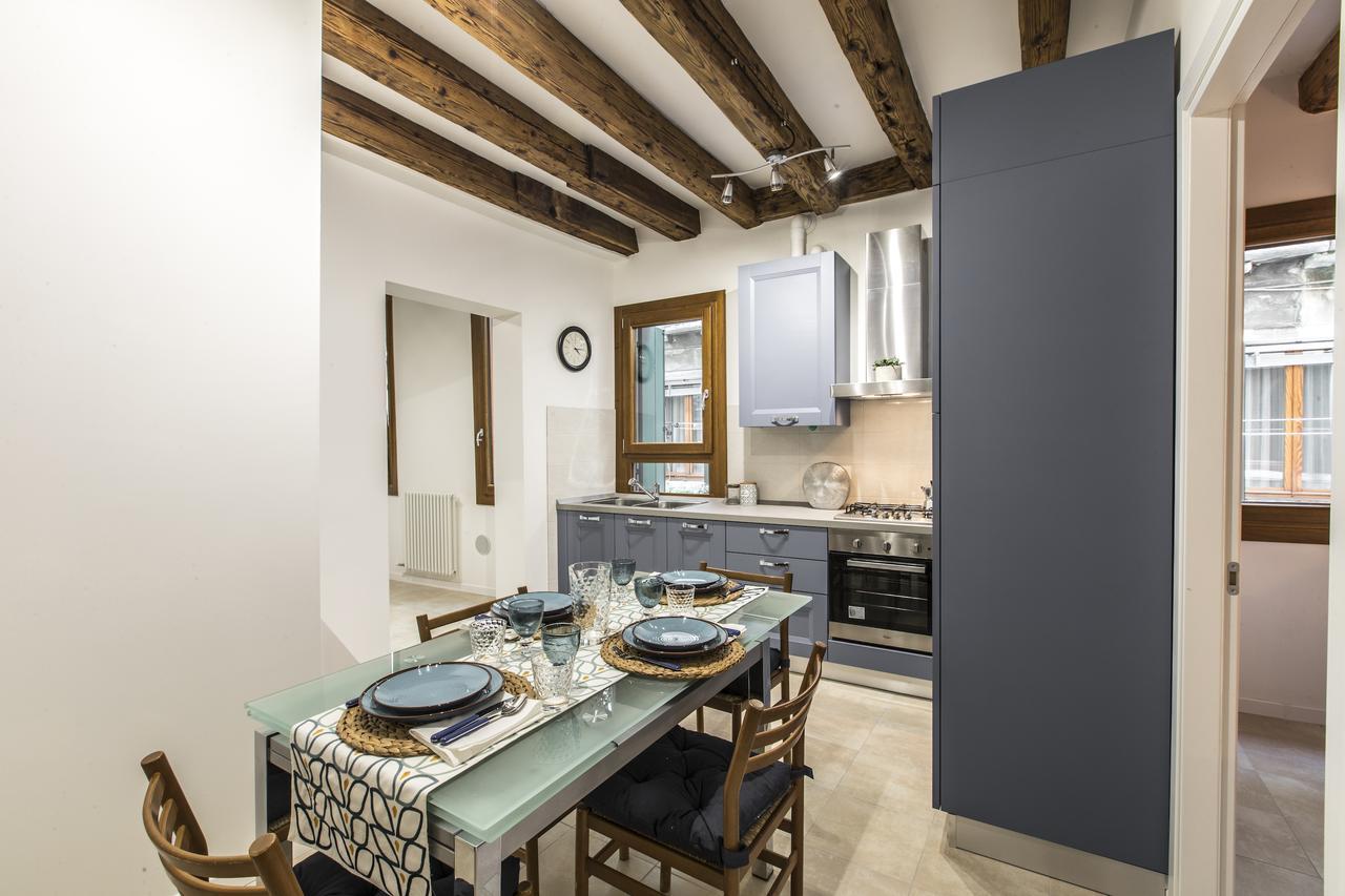 Ca Rezzonico Apartment R&R Венеция Экстерьер фото